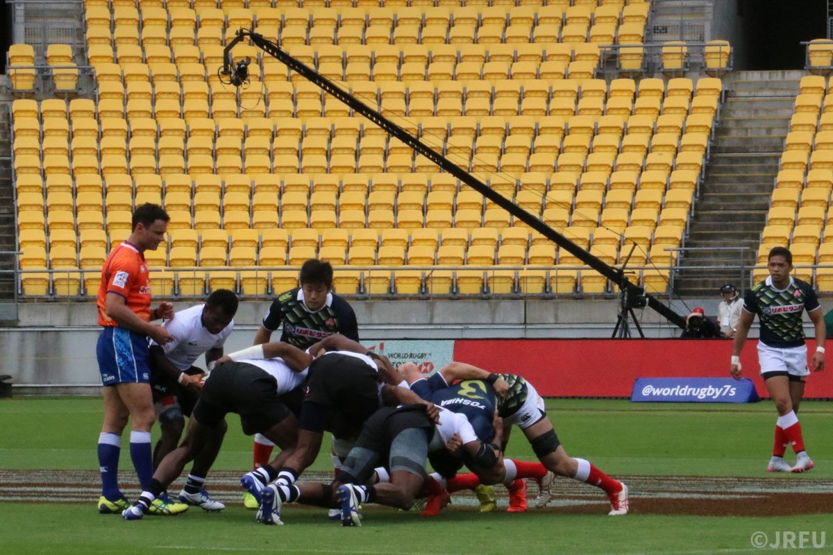 2016/1/30「HSBCワールドラグビーセブンズシリーズ 2015-2016 第3戦 ニュージーランド大会」プールB第1戦 男子セブンズ日本代表 vs フィジー代表