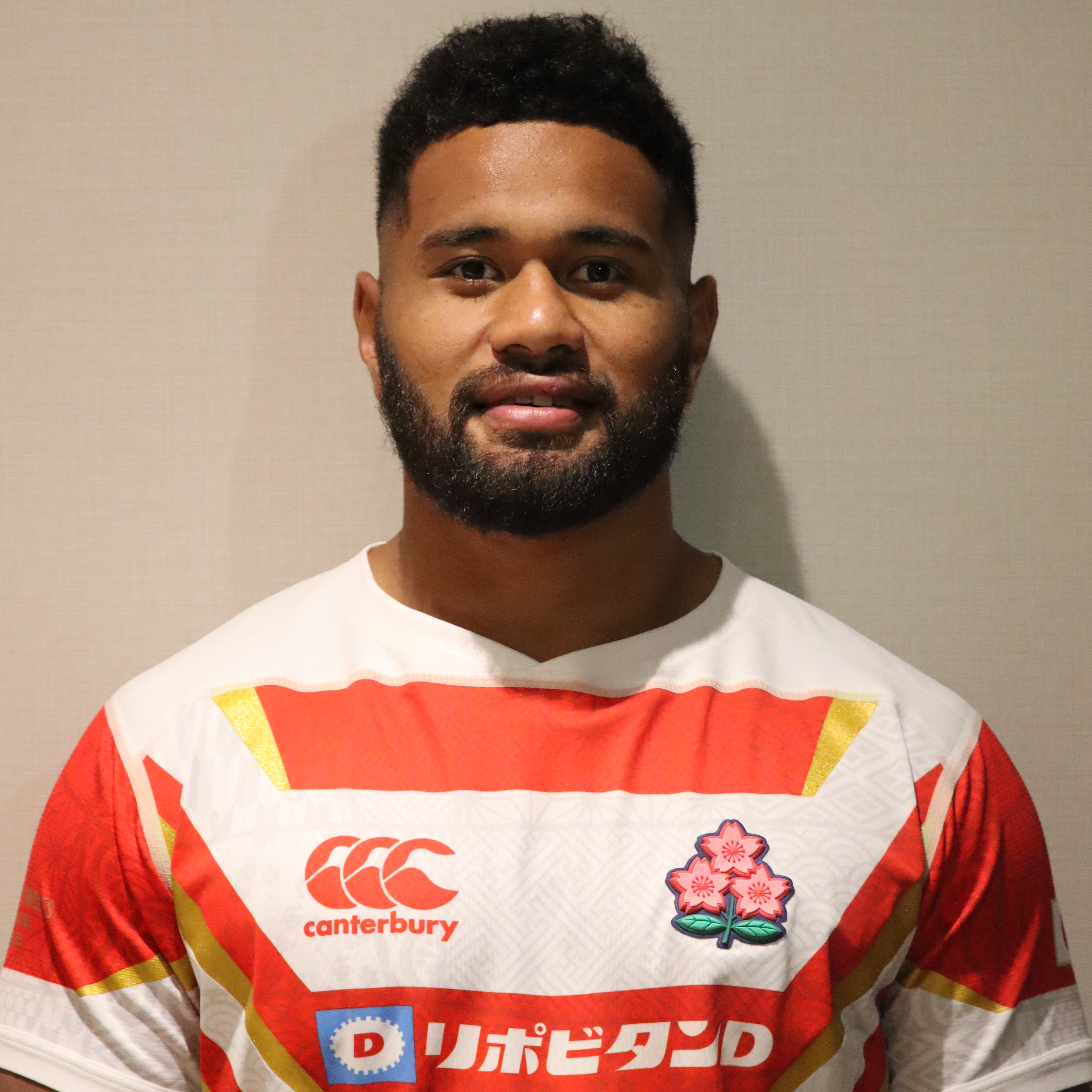 ファウルア・マキシ